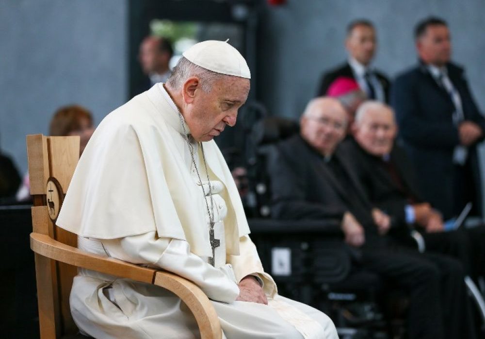 Pope says migrant deaths ‘open wound’ for humanity