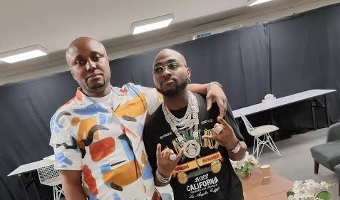 Davido’s Aide Israel Accuses Amaju Pinnick Of Refusing To Honour Agreement
