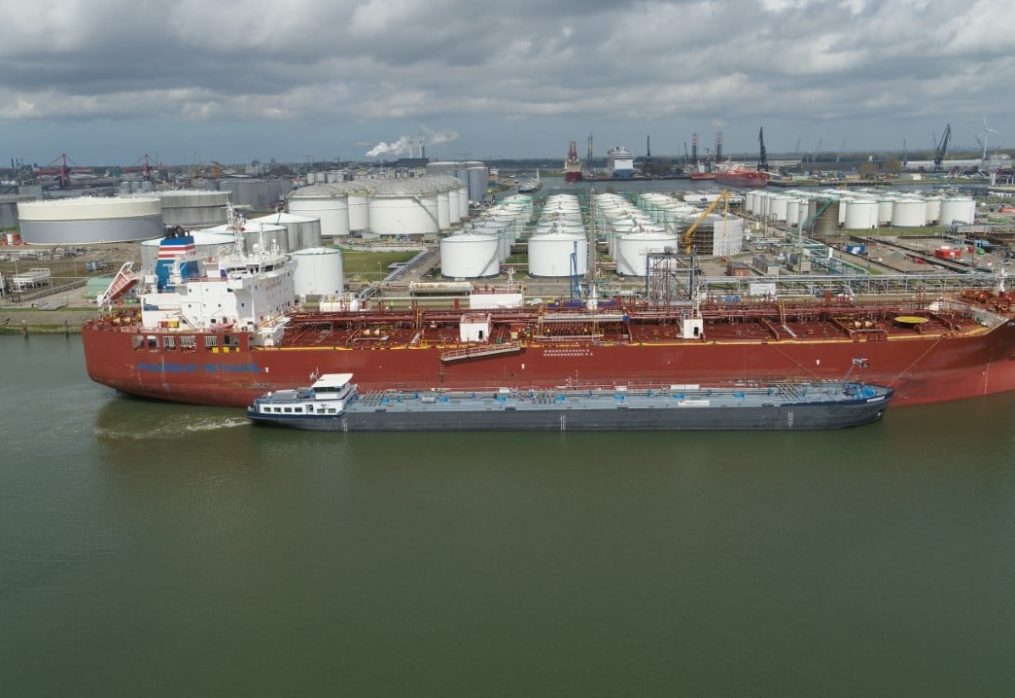 Clarksons: 45% of ships ordered in 2023 embrace alternative fuels, with LNG still in the lead