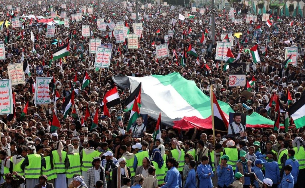 Huthis hold mass rally for Gaza in Yemen capital